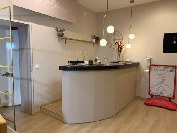 D7C97925 3314 4A5C 9D80 5E5BFE696B35_1_105_c.